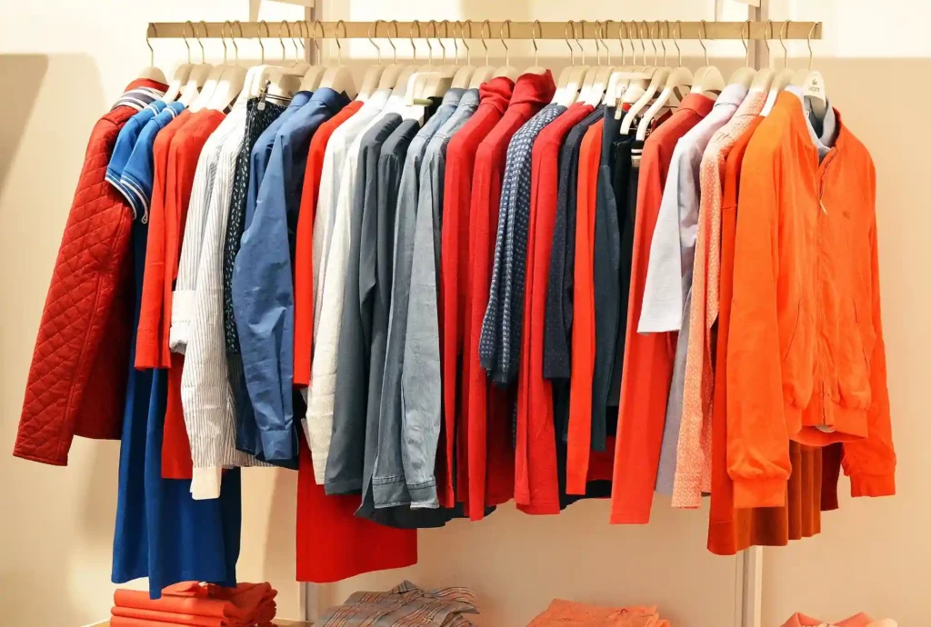 Careers in Fashion: 6 Popular Entry-level Jobs 4 Careers in Fashion to Know and to Prepare
