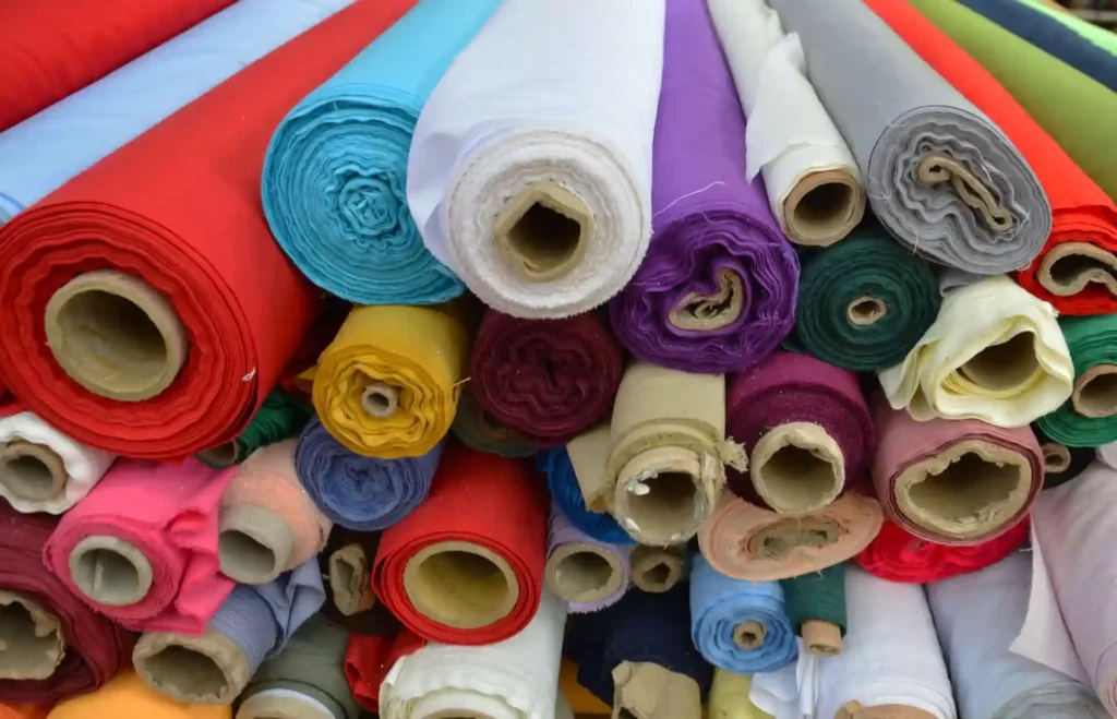 Garment Outsourcing: Pros & Cons for Small Businesses 5 Garment Outsourcing with Fabric Roles